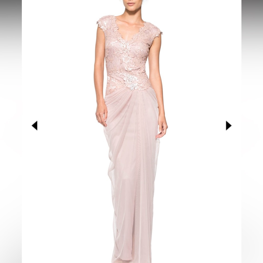 Tadashi Shoji PAILLETTE EMBROIDERED LACE V-NECK GOWN TULLE SKIRT Maxi